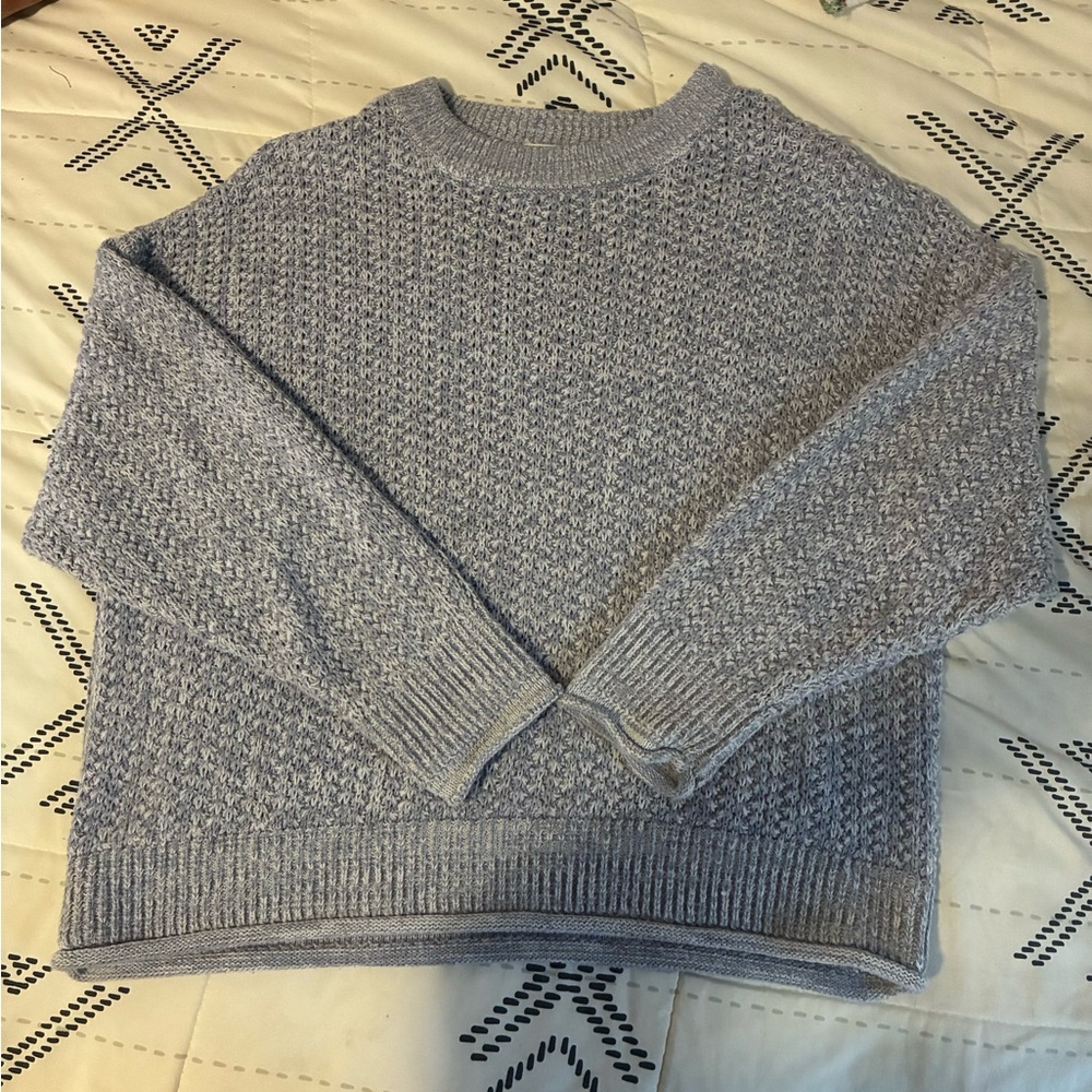 Universal Thread Women's Light Gray/Blue Crewneck Sweater